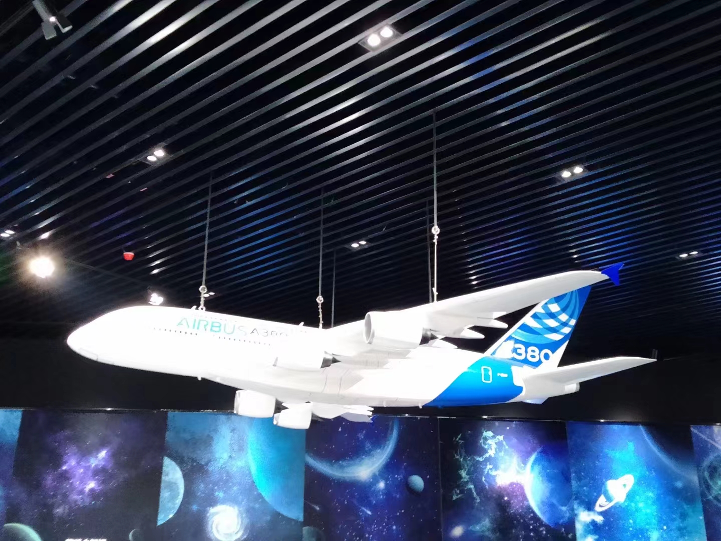 展馆航天大飞机模型